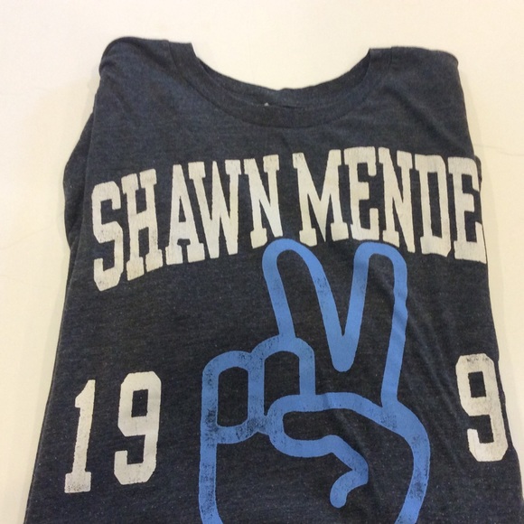 Tops - Shawn Mendez t-shirt